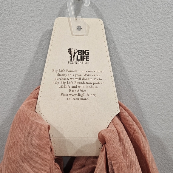 NWT Green Label Scarf with bracelet- Made with recycled materials 🌿 - Picture 8 of 9